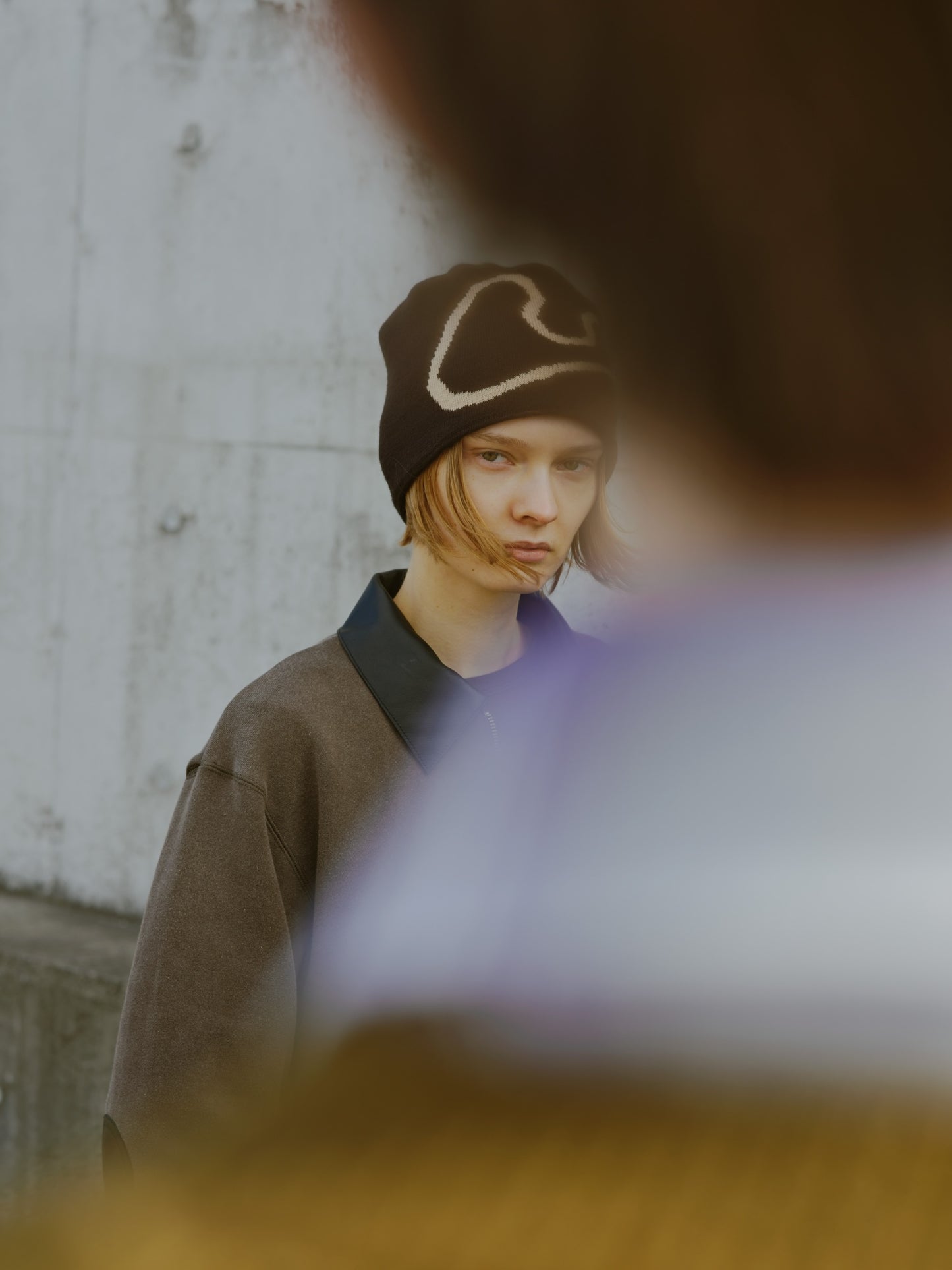 J LOGO KNIT CAP