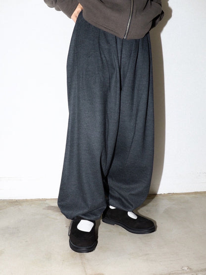 WIDE TUCK WOOL PANTS