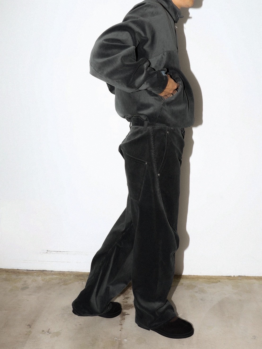 3D CUTTING CORDUROY PANTS