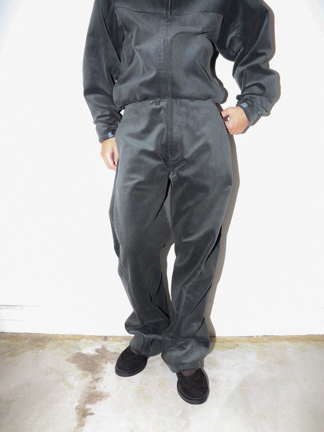 3D CUTTING CORDUROY PANTS