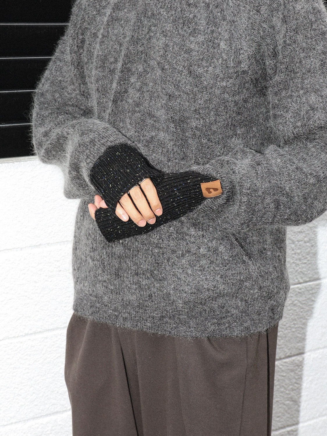 FINGERLESS MITTENS