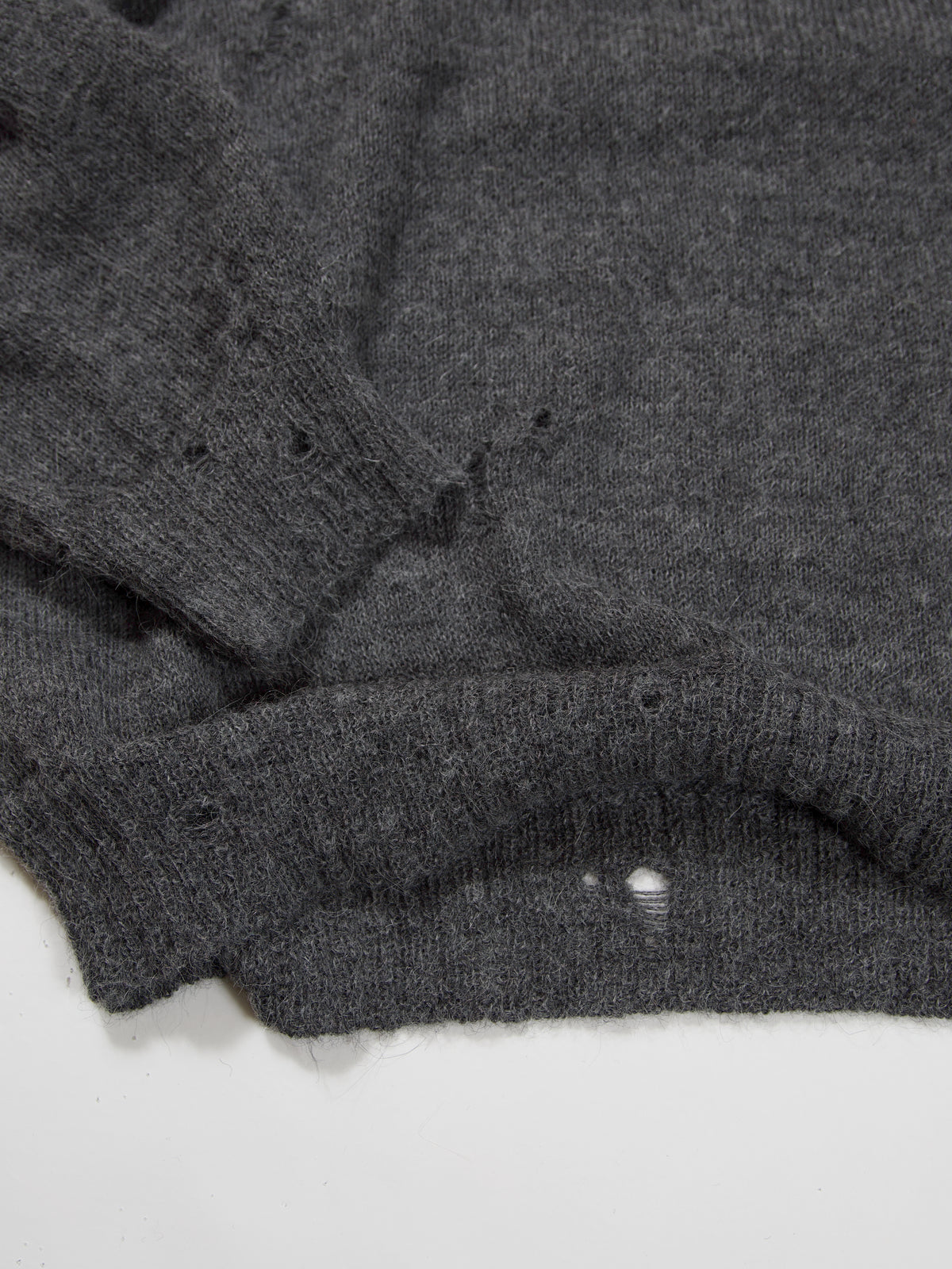 INNAT　TURTLENECK SWEATER