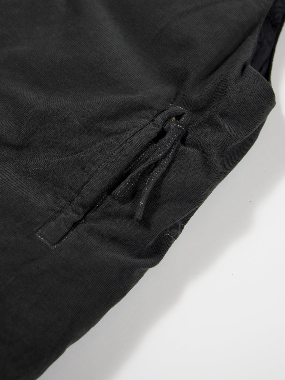 INNAT　GARMENT DYED DOWN VEST