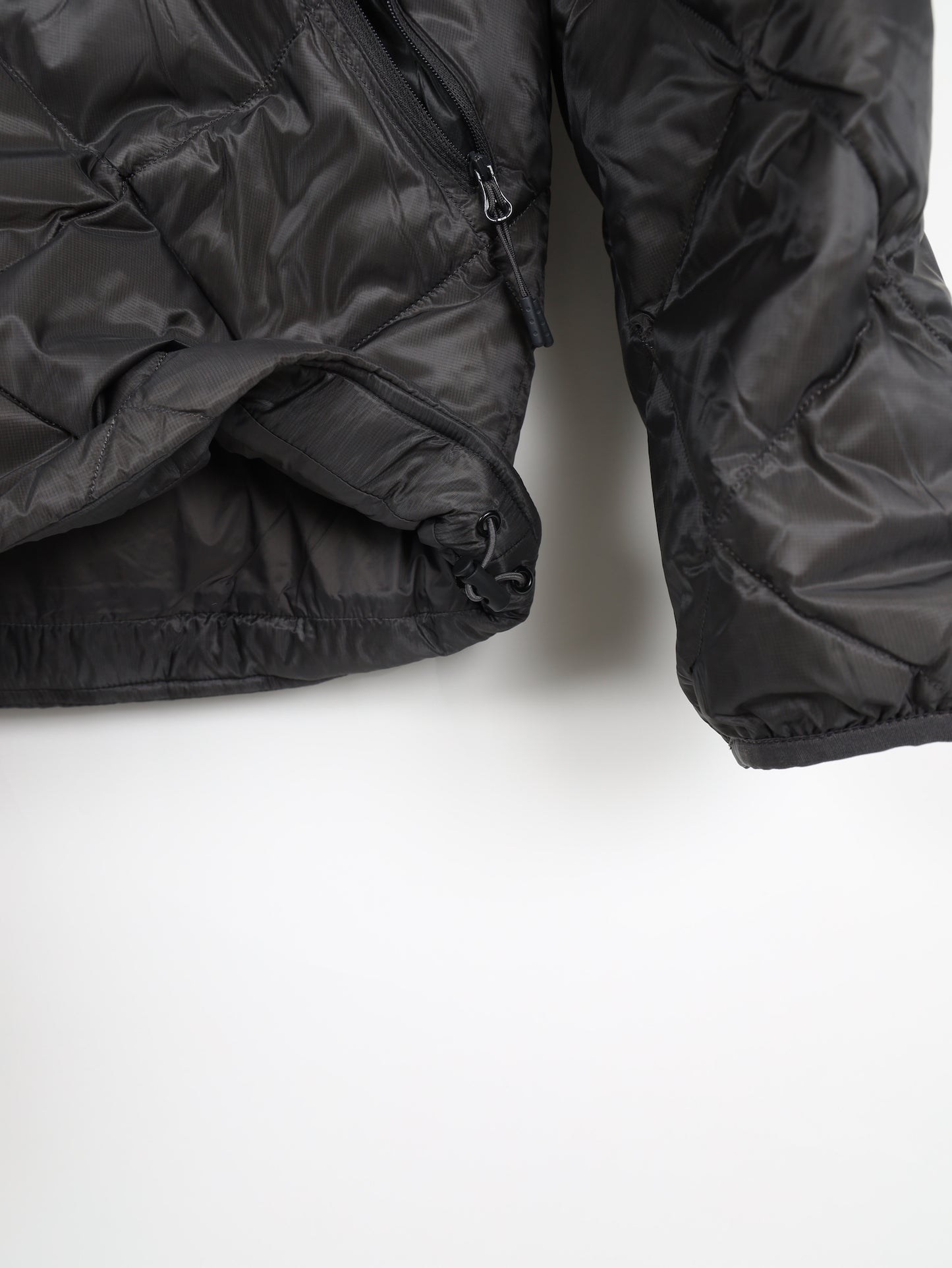 BASE LT DOWN HOODED JACKET