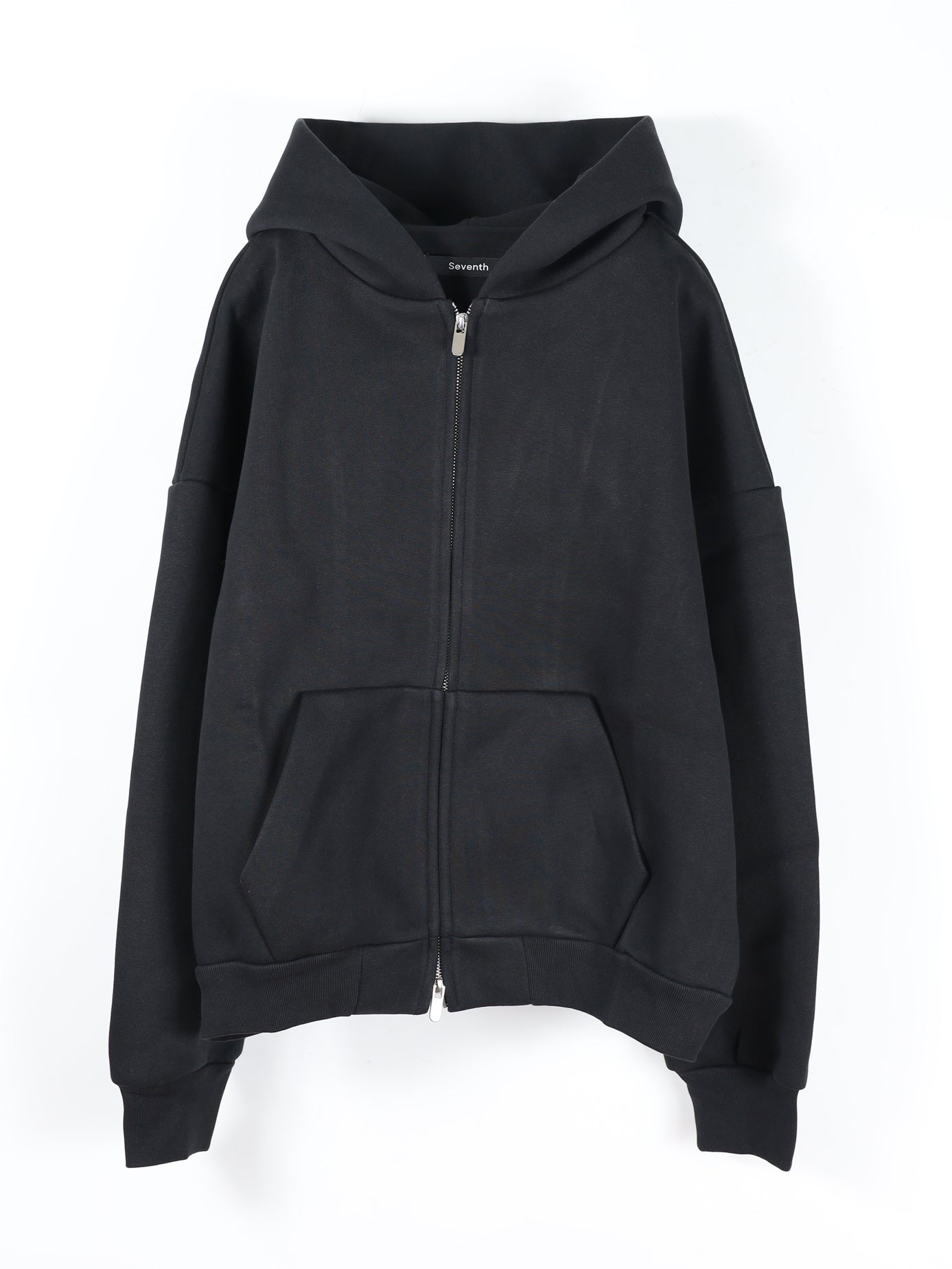 V2 ZIPPED HOODIE