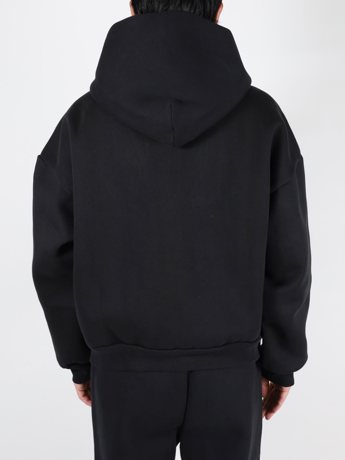 V2 ZIPPED HOODIE
