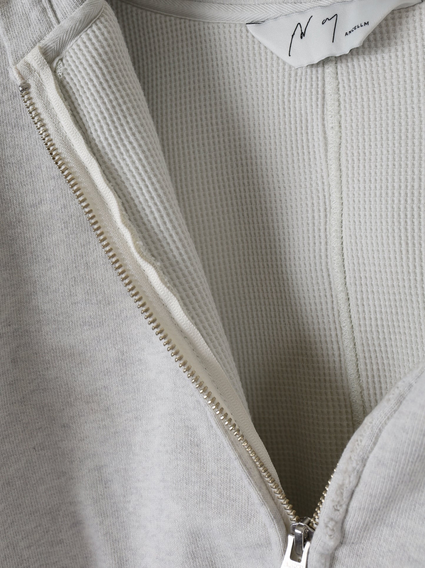 ZIP UP HOODIE