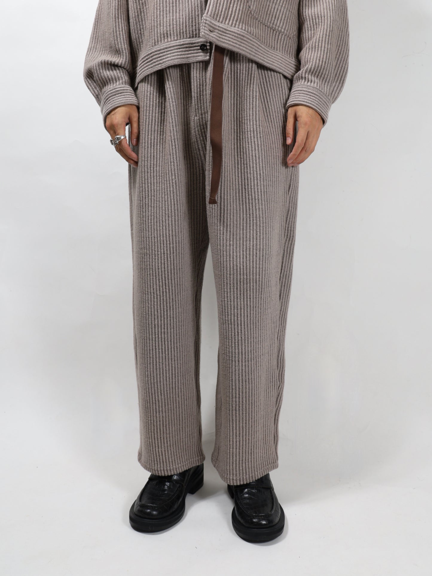 WOOLCORD BELTLESS SLACKS