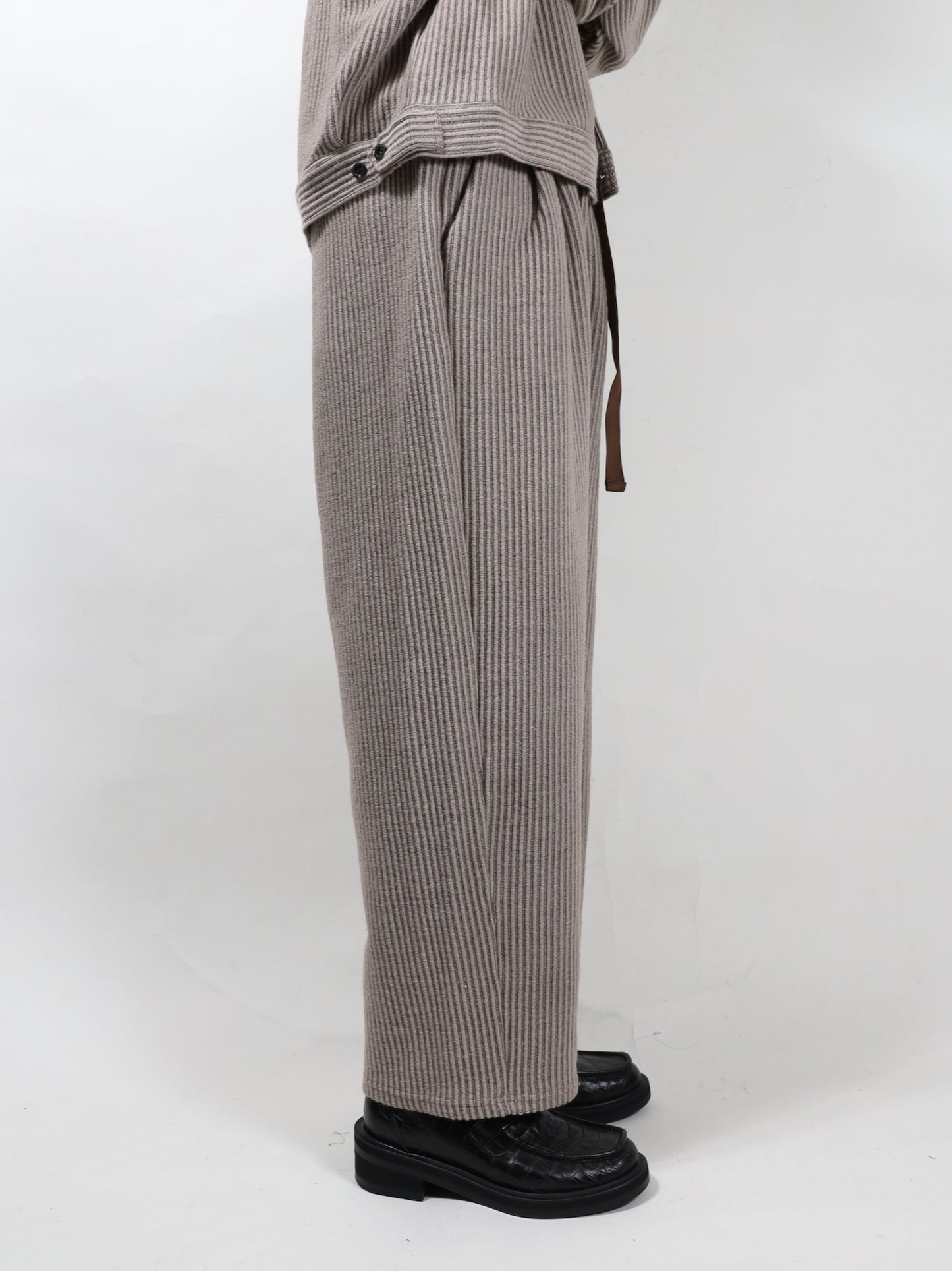 WOOLCORD BELTLESS SLACKS