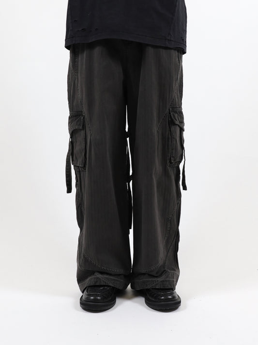 Oteroi bondage pants