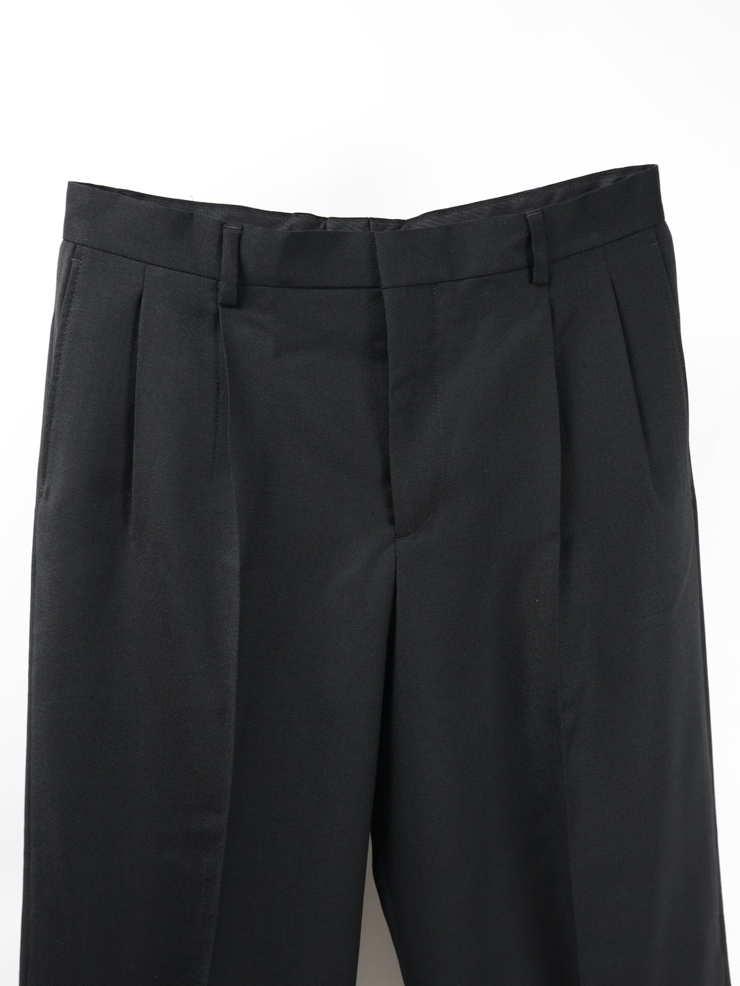 WIDE PLEATED TROUSER
