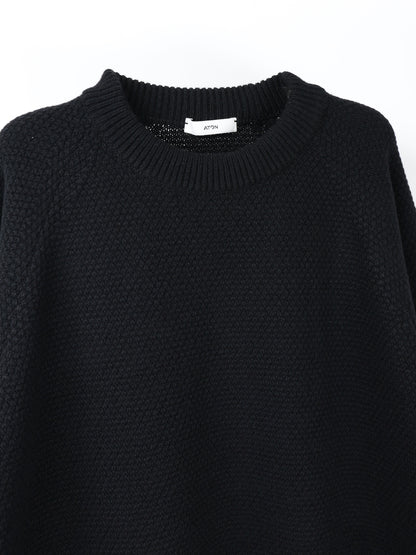 LAMBS WOOL CREWNECK SWEATER