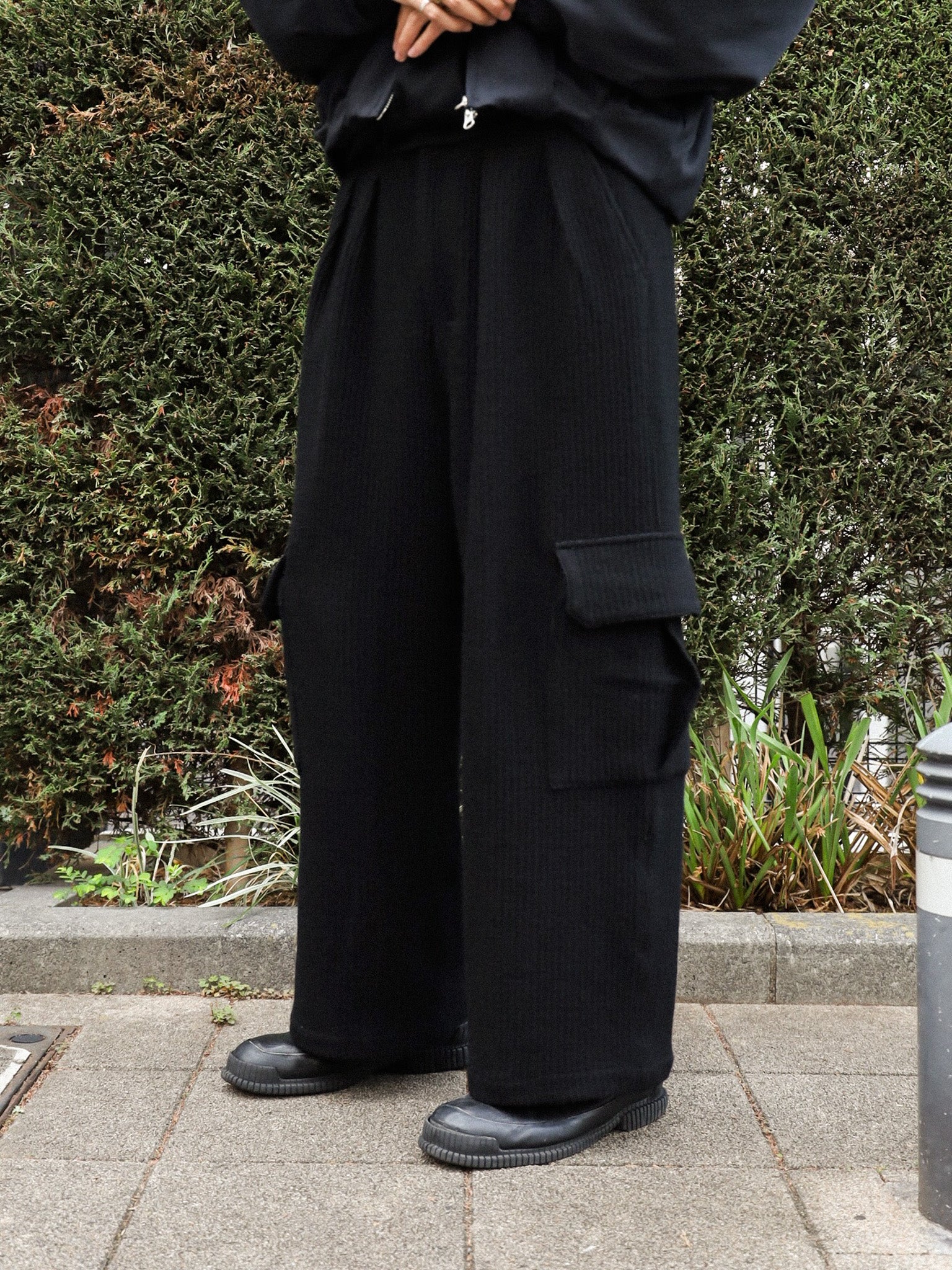 ANCELLM WOOL CORDUROY CARGO SLACKS – KIKUNOBU