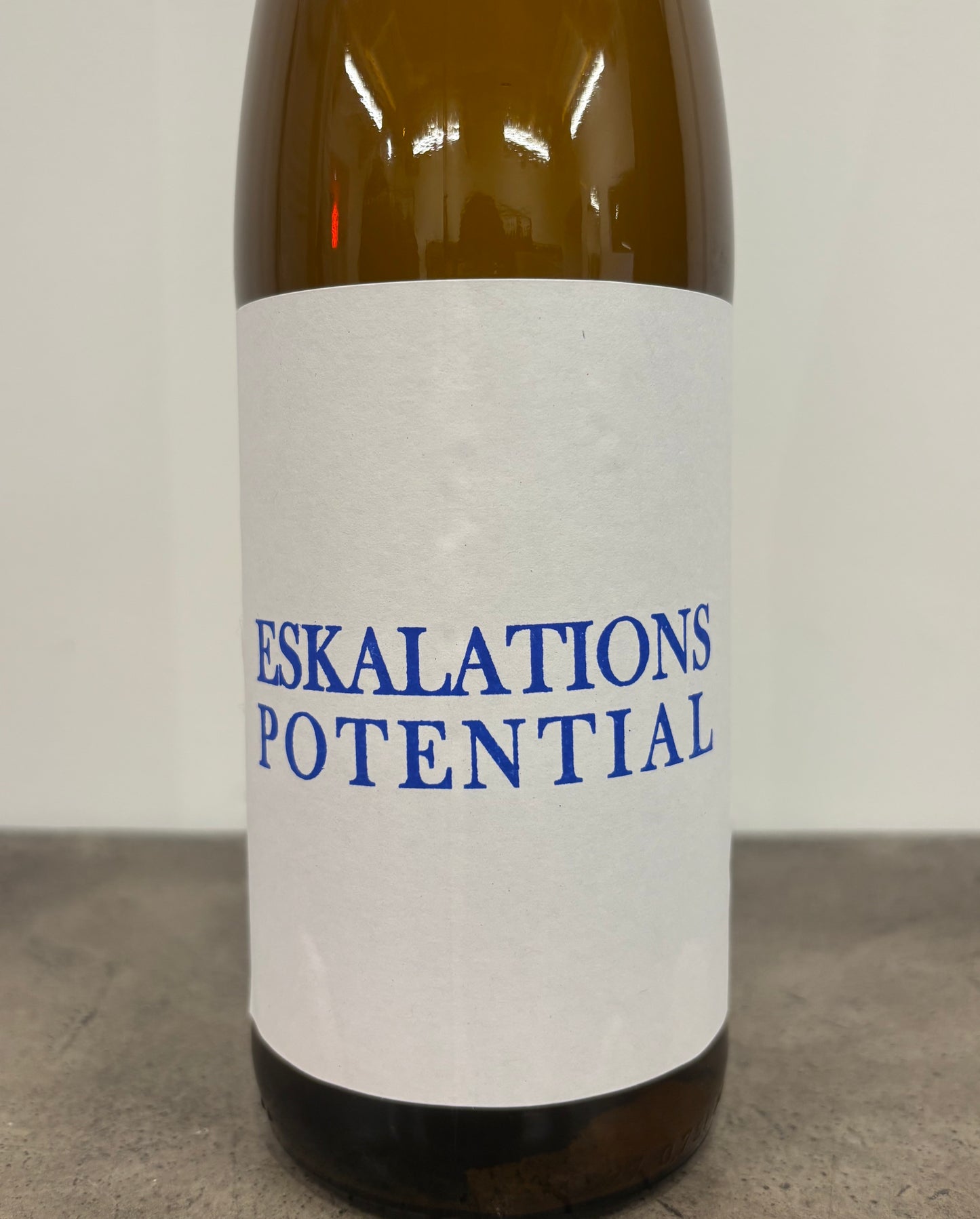 ESKALATIONS POTENTIAL 2022 - CUVEE WEISS(白)