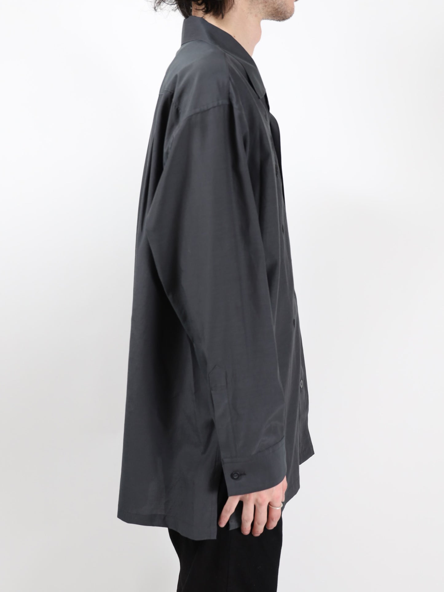 ANTHEM A　TINY EMBROIDERY OVER SIZE SHIRTS