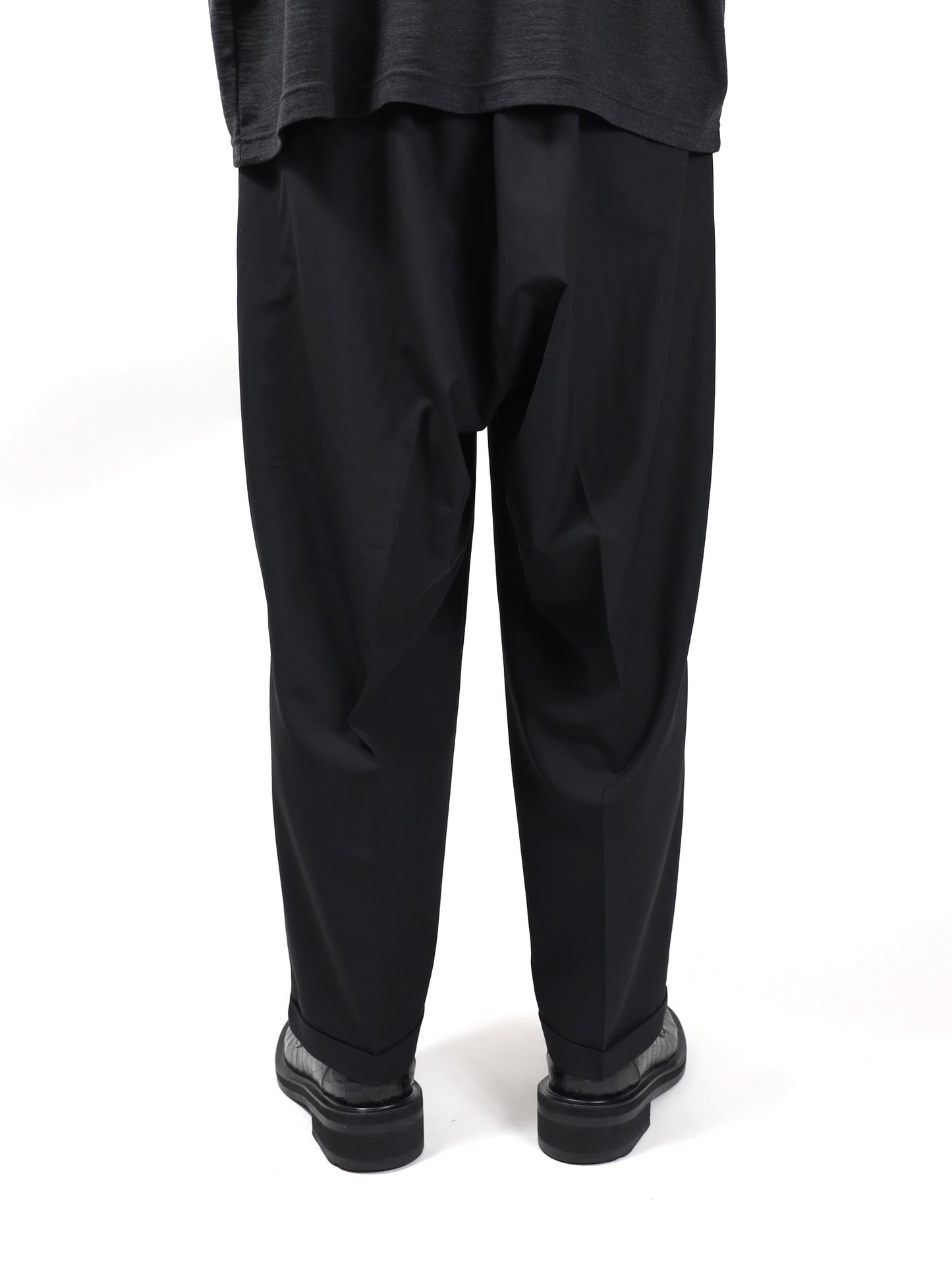 S.F.C　TWO TUCK S WOOL PANTS