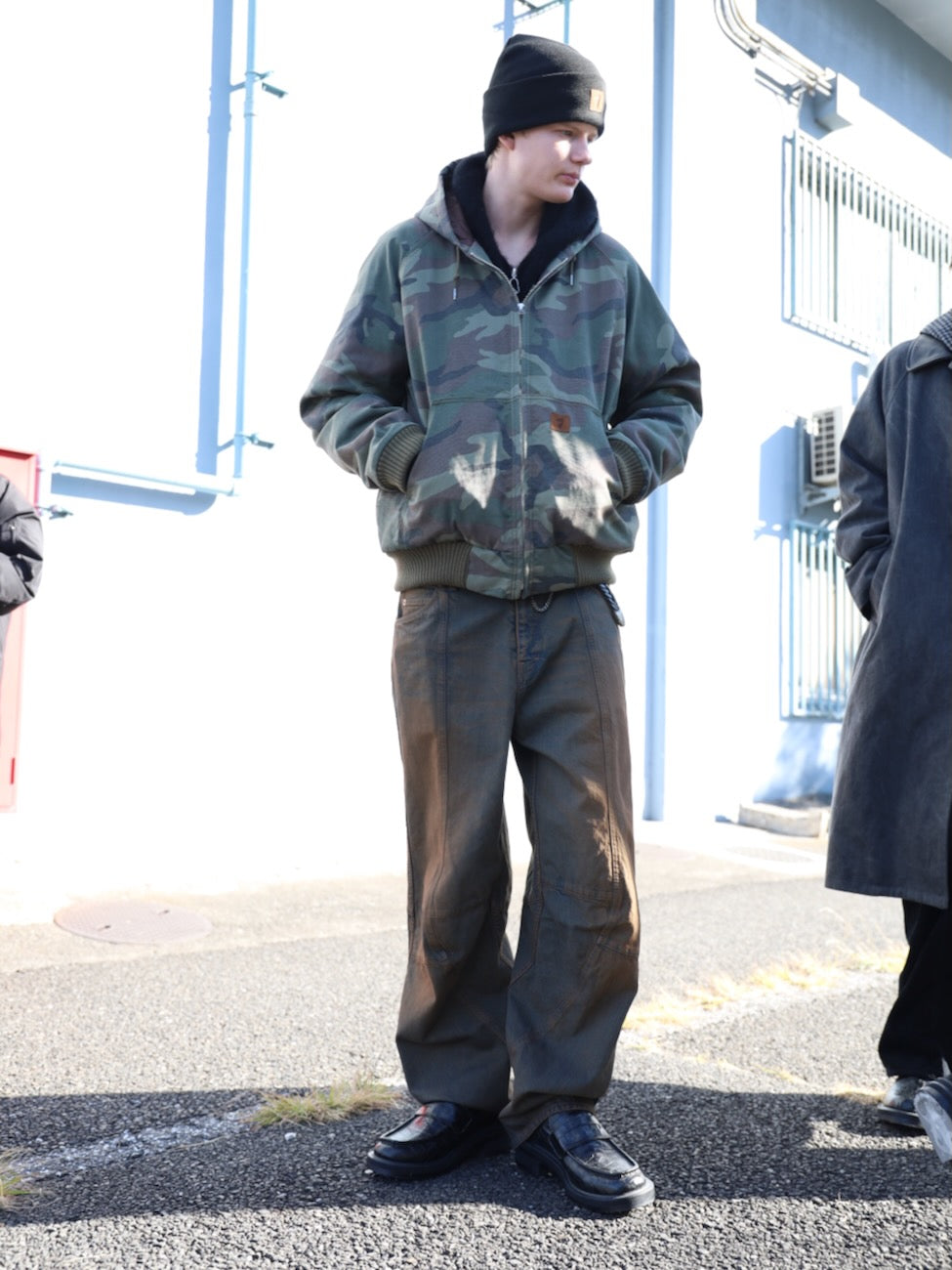 SWITCHING BAGGY DENIM PANTS