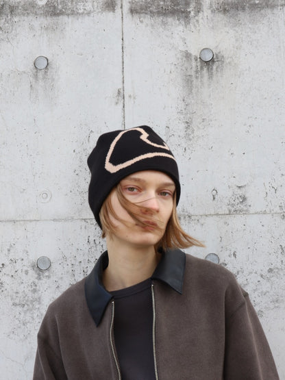 J LOGO KNIT CAP