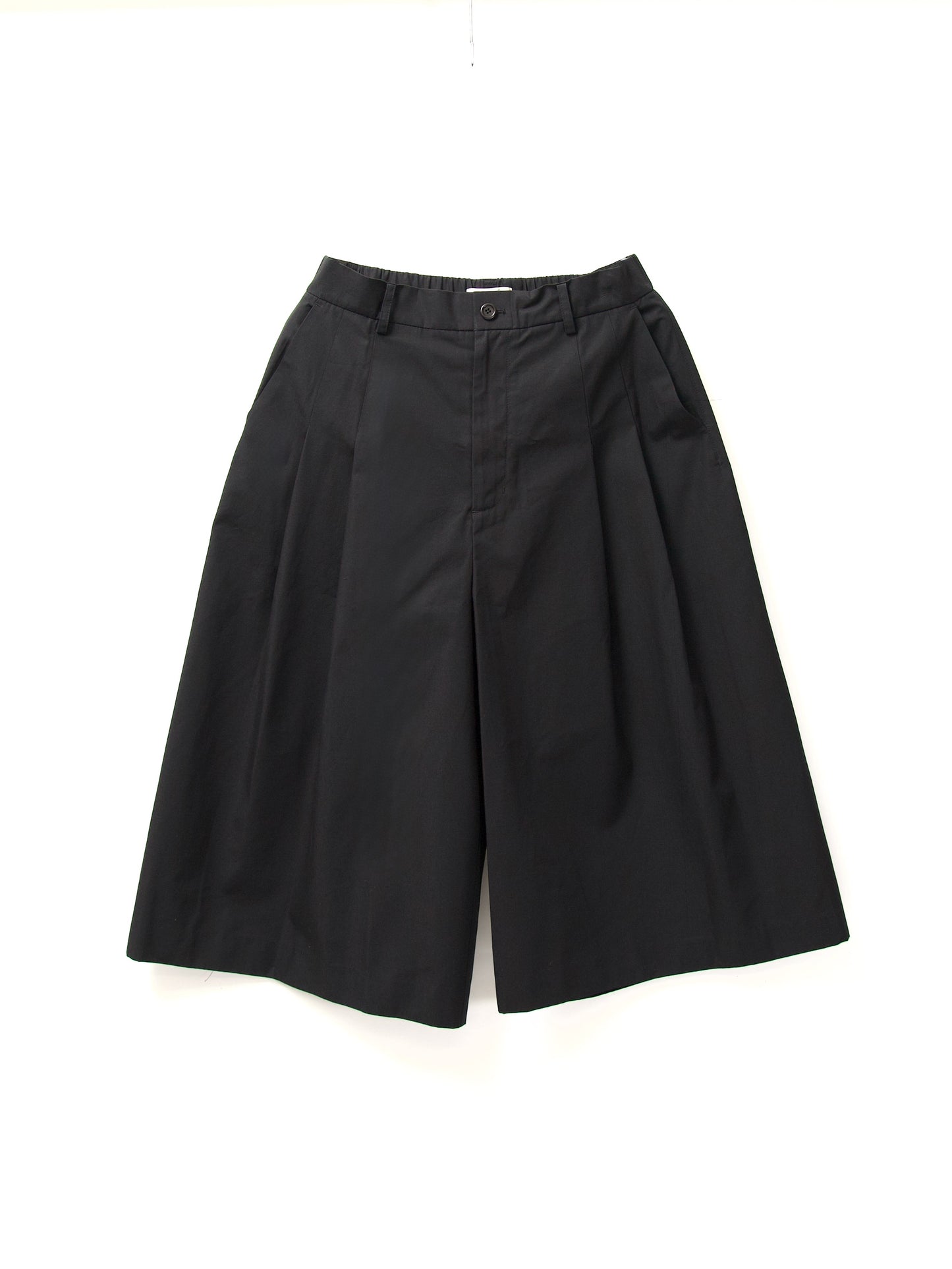 AMOMENTO　WIDE BERMUDA PANTS