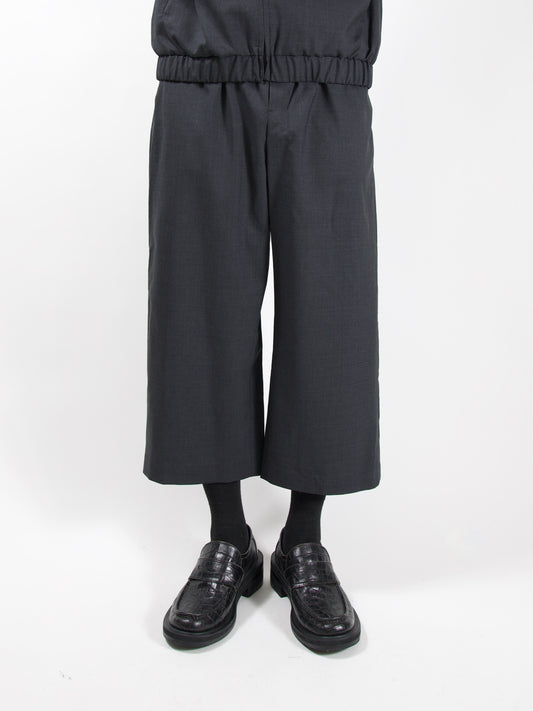 AMOMENTO　WOOL CAPRI PANTS