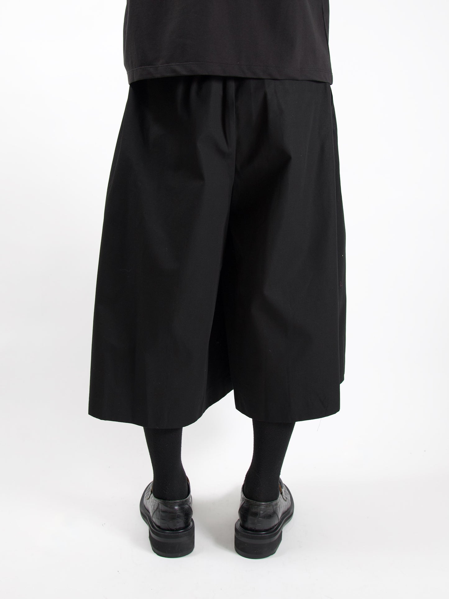 AMOMENTO　WIDE BERMUDA PANTS