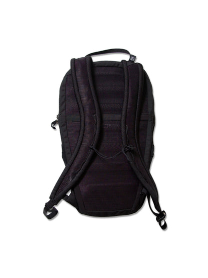 Arc'teryx　Axios 10 Backpack