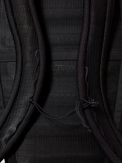 Arc'teryx　Axios 10 Backpack