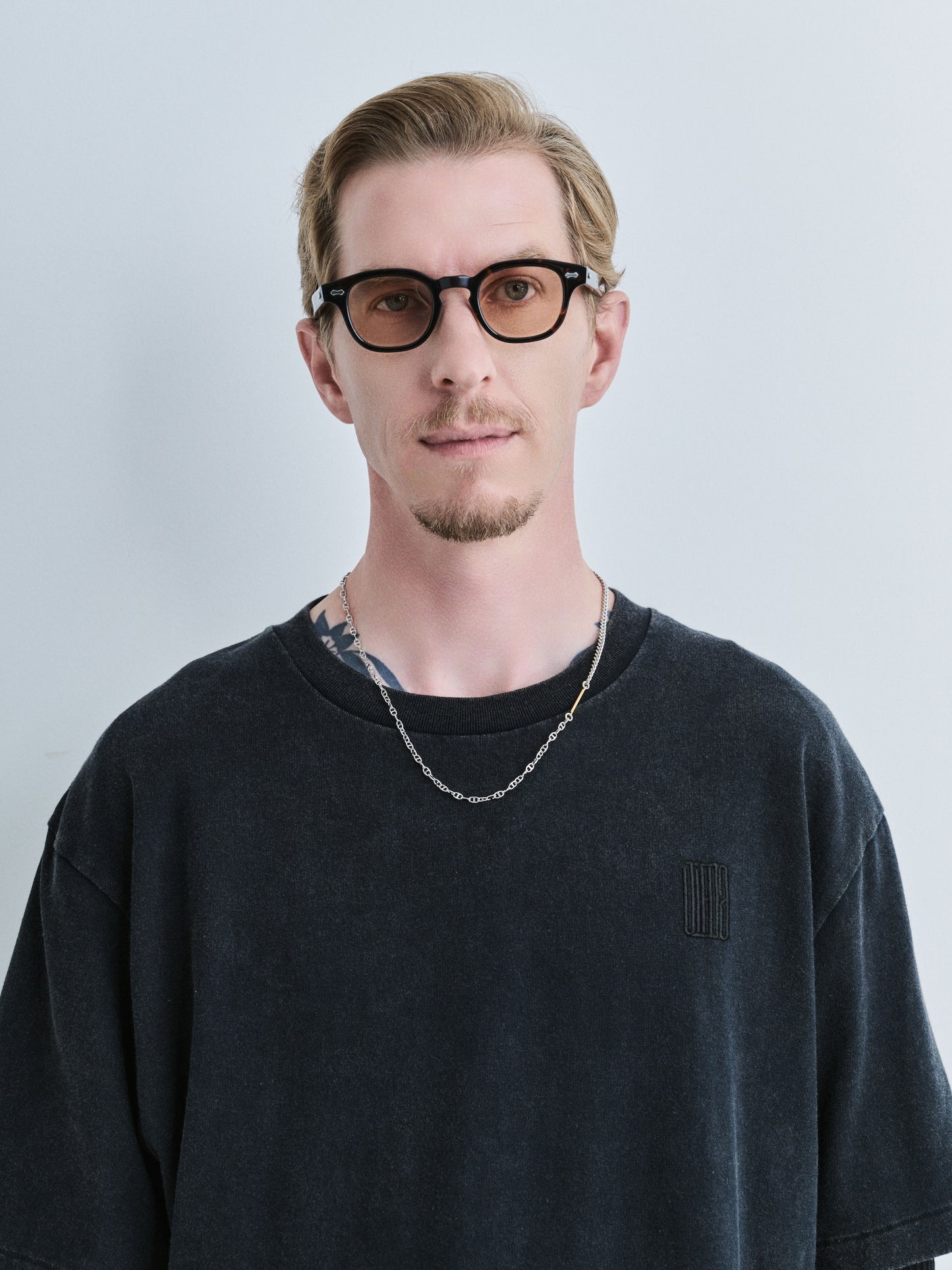 JIEDA　JIEDA EMBROIDERY FADE TEE