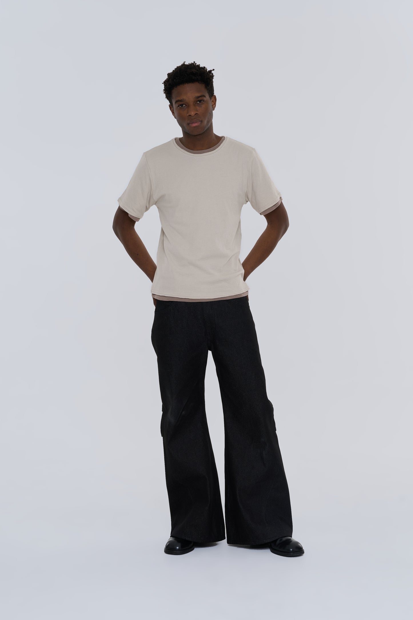 VOTIS　Knee Tuck Flare Denim