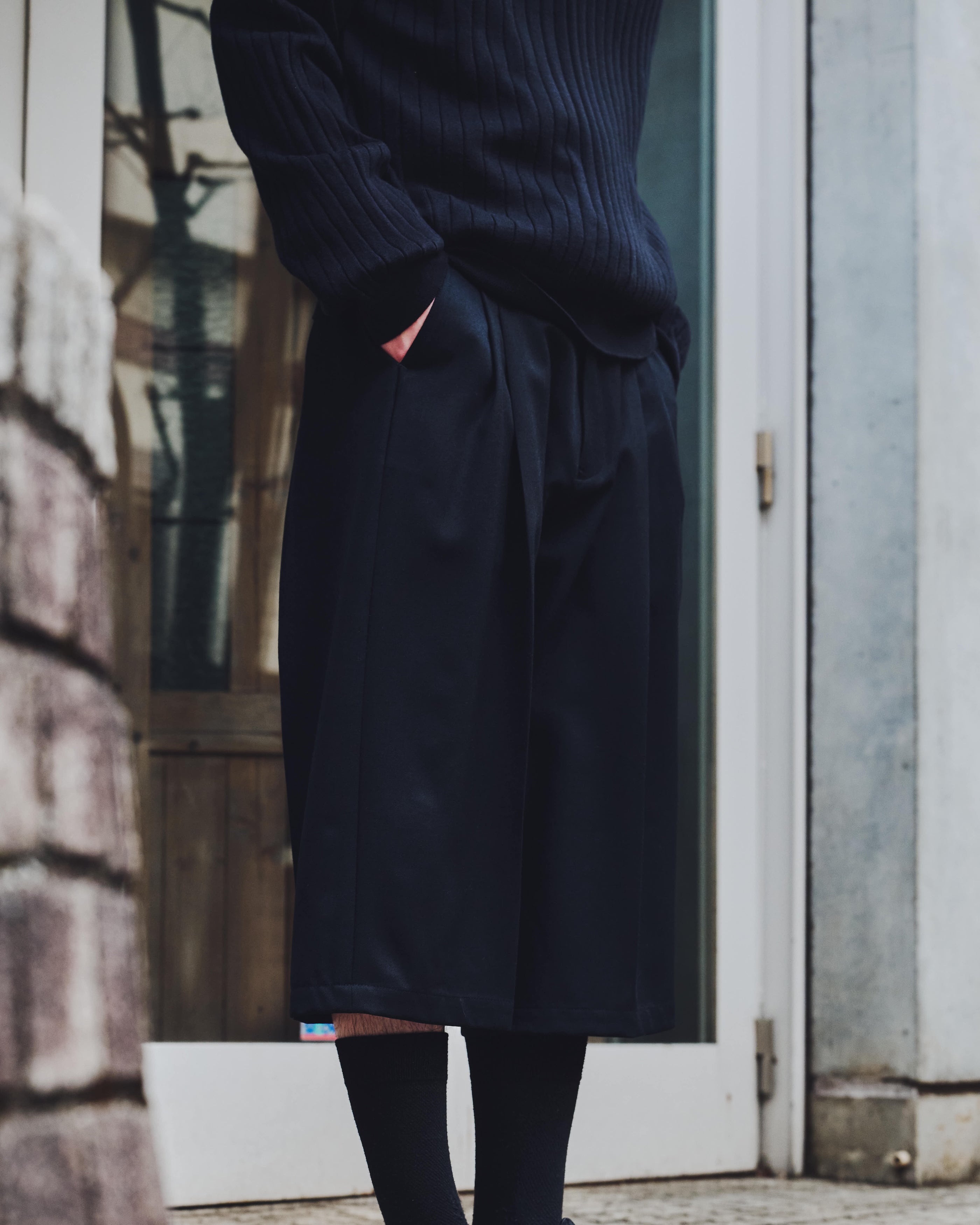 RICE NINE TEN THREE QUARTER WOOL 2TUCK TROUSERS – KIKUNOBU