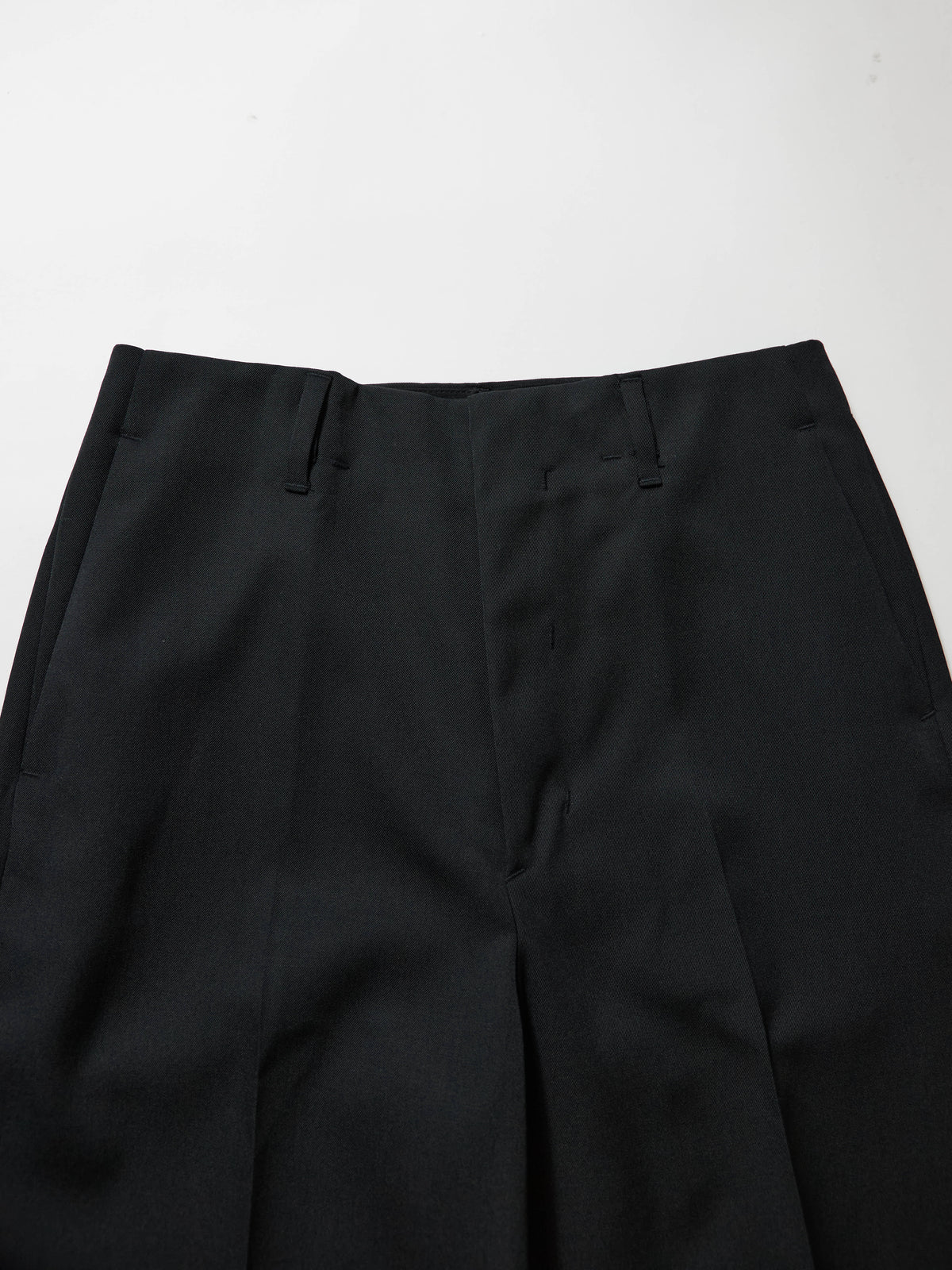 ANTHEM A　WOOL GABARDINE BELTLESS TROUSERS