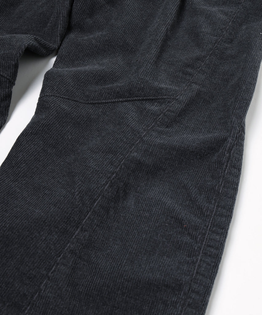 JIEDA　ENGINEERED DRAPING FLARE CORDUROY PANTS