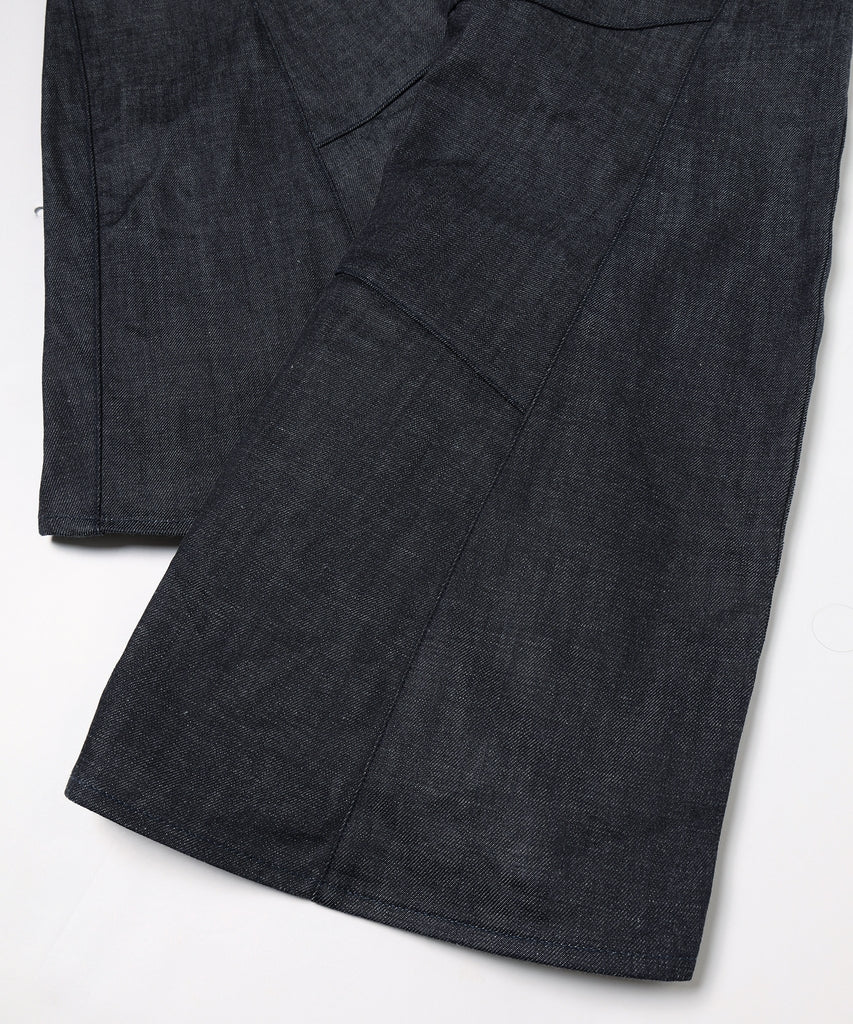 JIEDA　ENGINEERED DRAPING FLARE DENIM PANTS