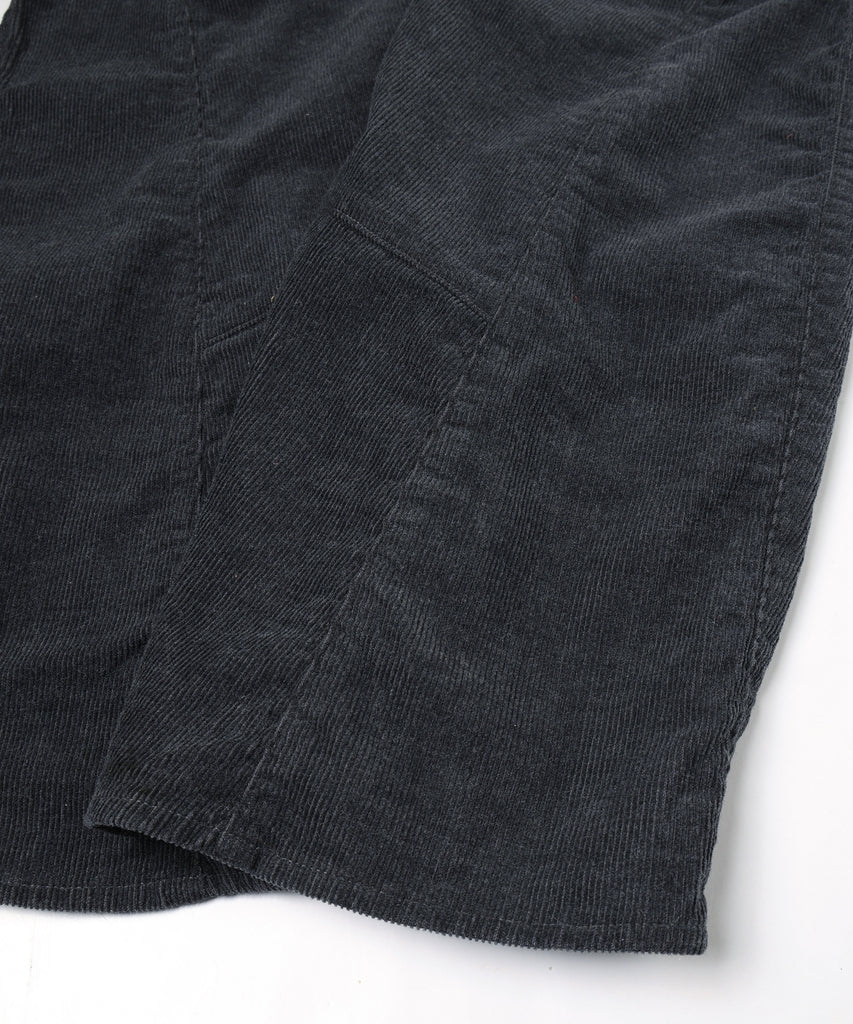 JIEDA　ENGINEERED DRAPING FLARE CORDUROY PANTS