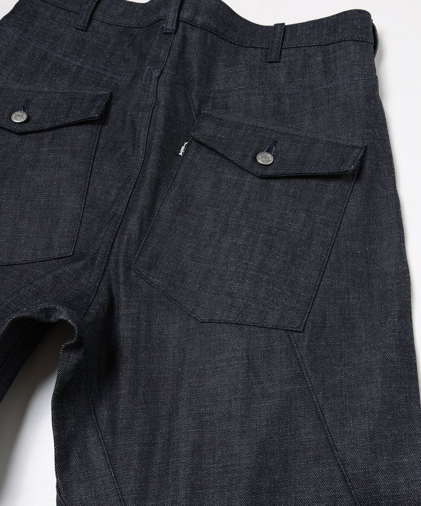 JIEDA　ENGINEERED DRAPING FLARE DENIM PANTS
