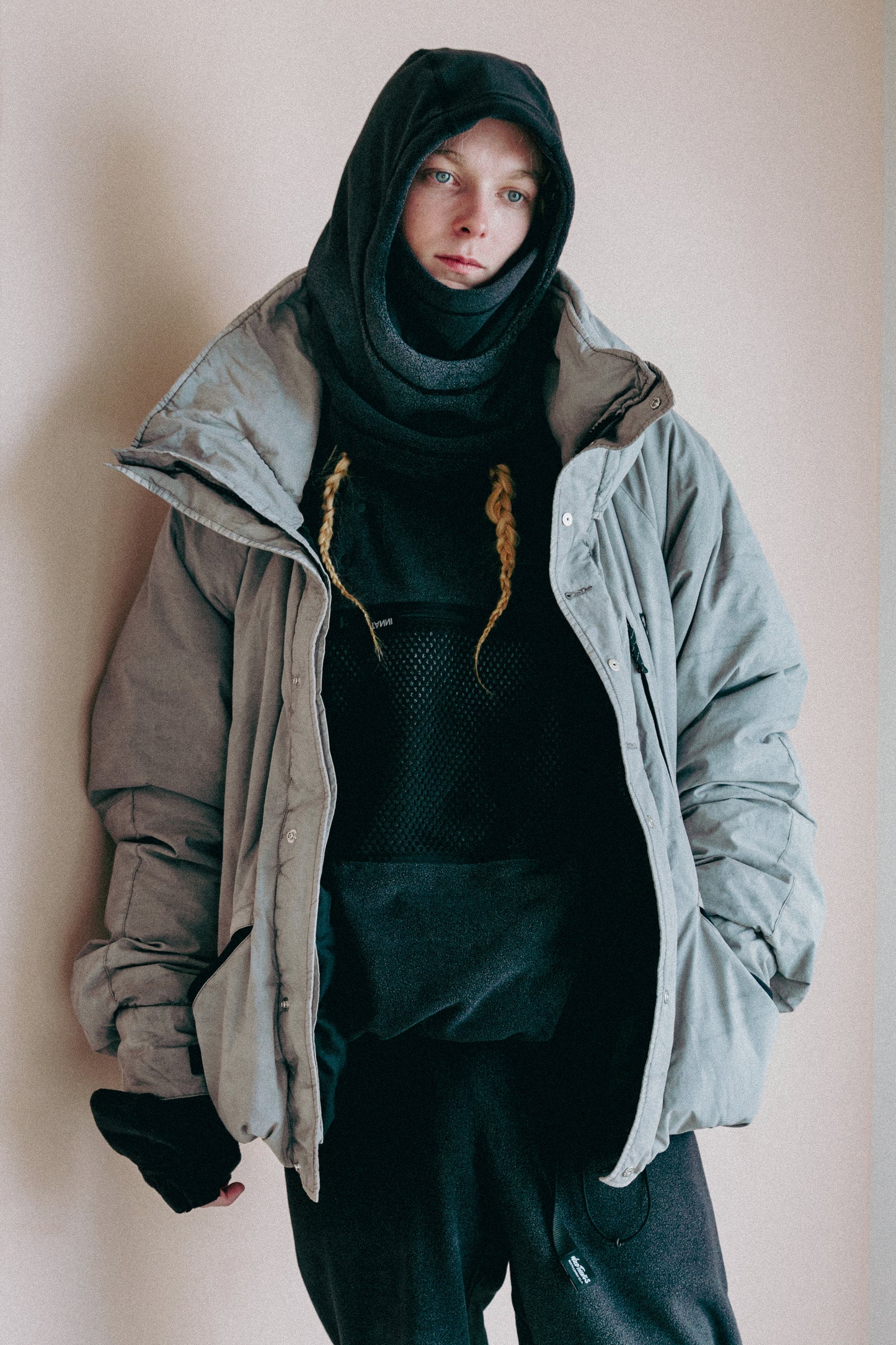INNAT × WILD THINGS GARMENT DYED MAKALU DOWN JACKET