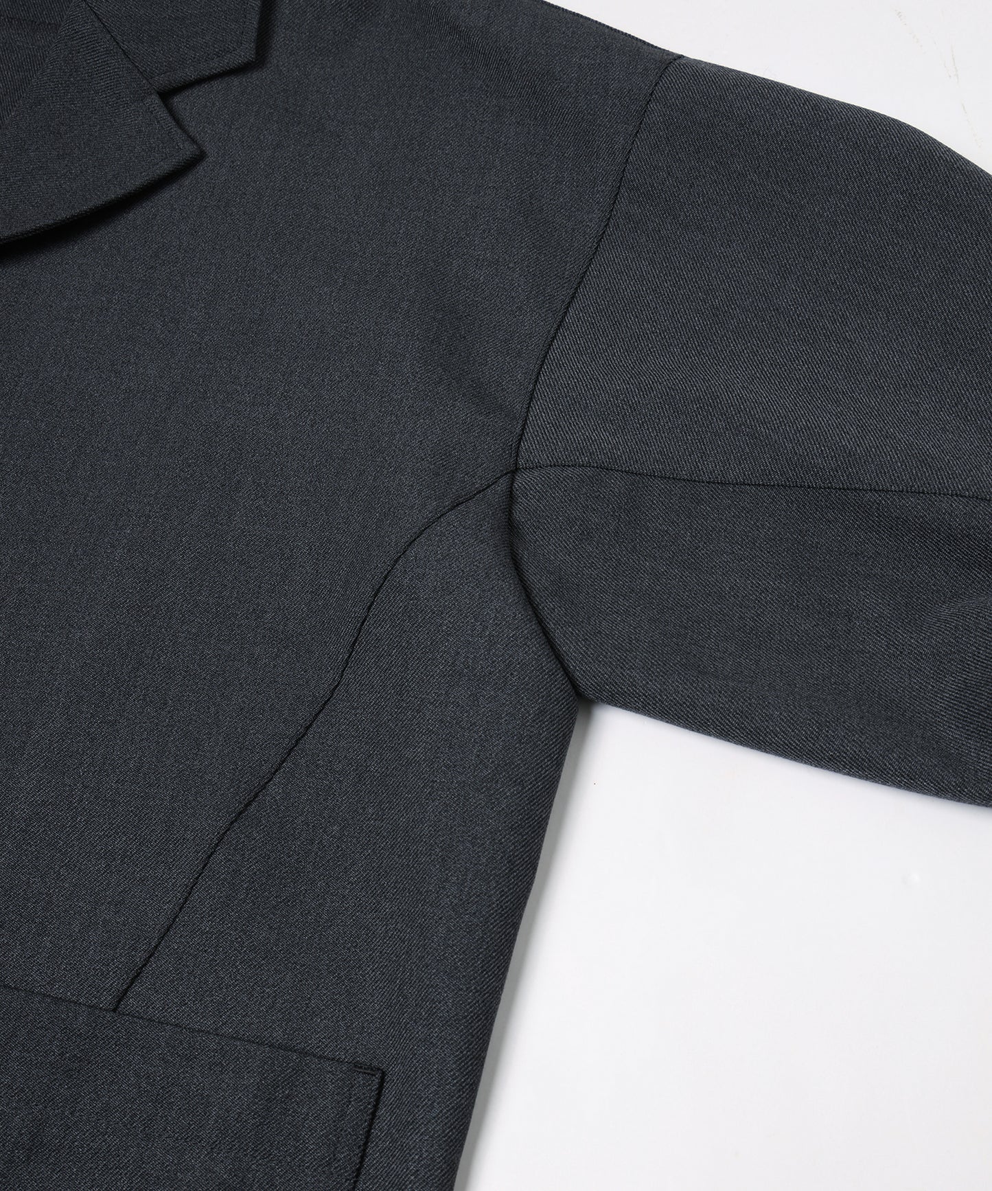 JIEDA　ENGINEERED TAILORED JACKET